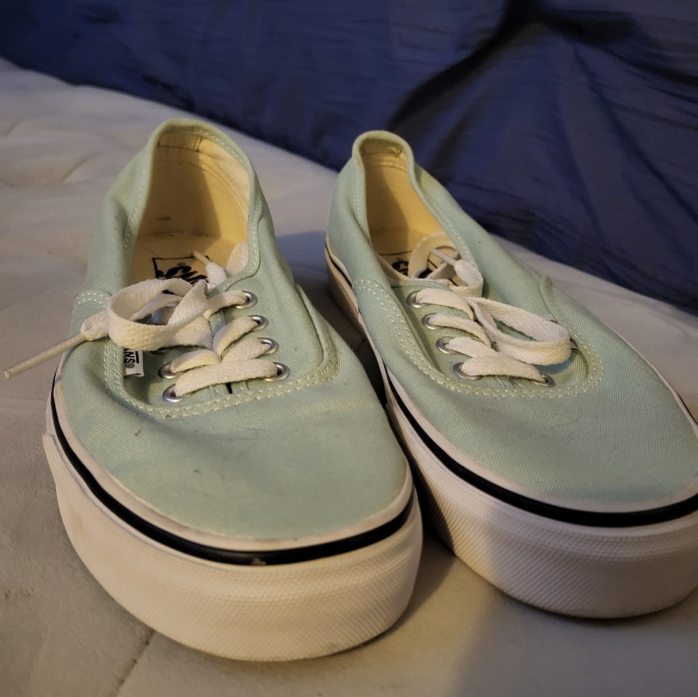 Platform Women's 7.5 mint Vans